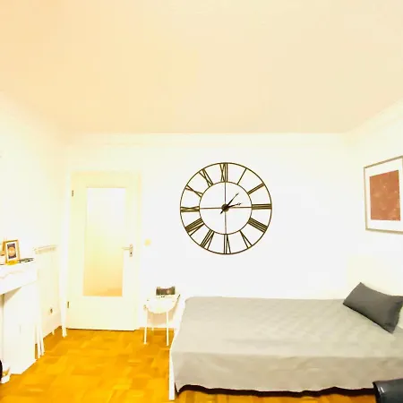 #welcometomessehannover#twobedroomapartment&balcony Lägenhet *