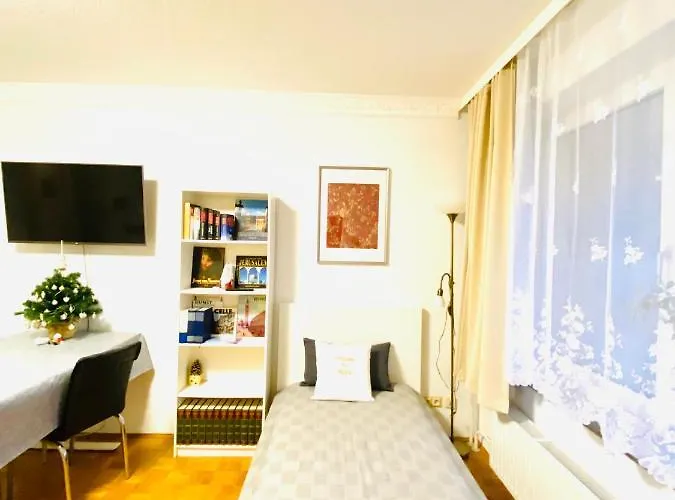 #welcometomessehannover#twobedroomapartment&balcony * Hanovre