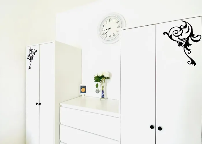 Apartament #welcometomessehannover#twobedroomapartment&balcony Hanower