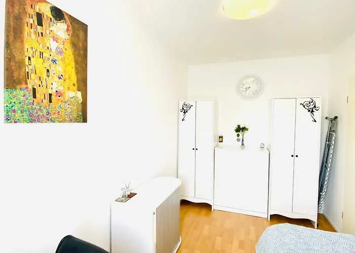 #welcometomessehannover#twobedroomapartment&balcony * Hanovre