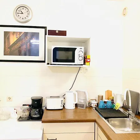 Апартаменты #welcometomessehannover#twobedroomapartment&balcony Ганновер